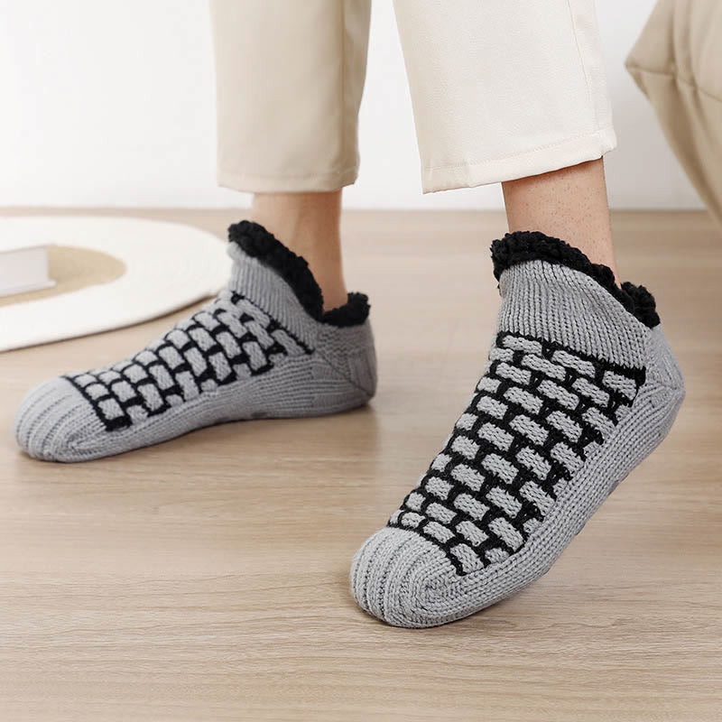 Plus Size Rectangular Grid Slipper Socks