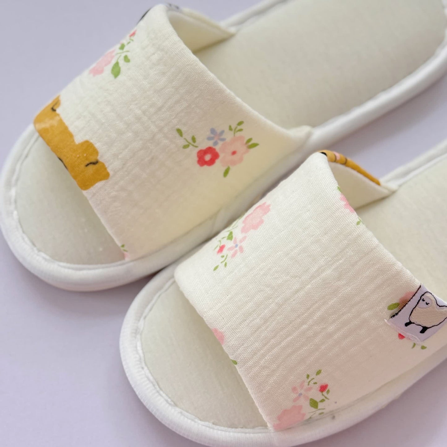 Elegant Floral Canvas Open-Toe Home Slippers