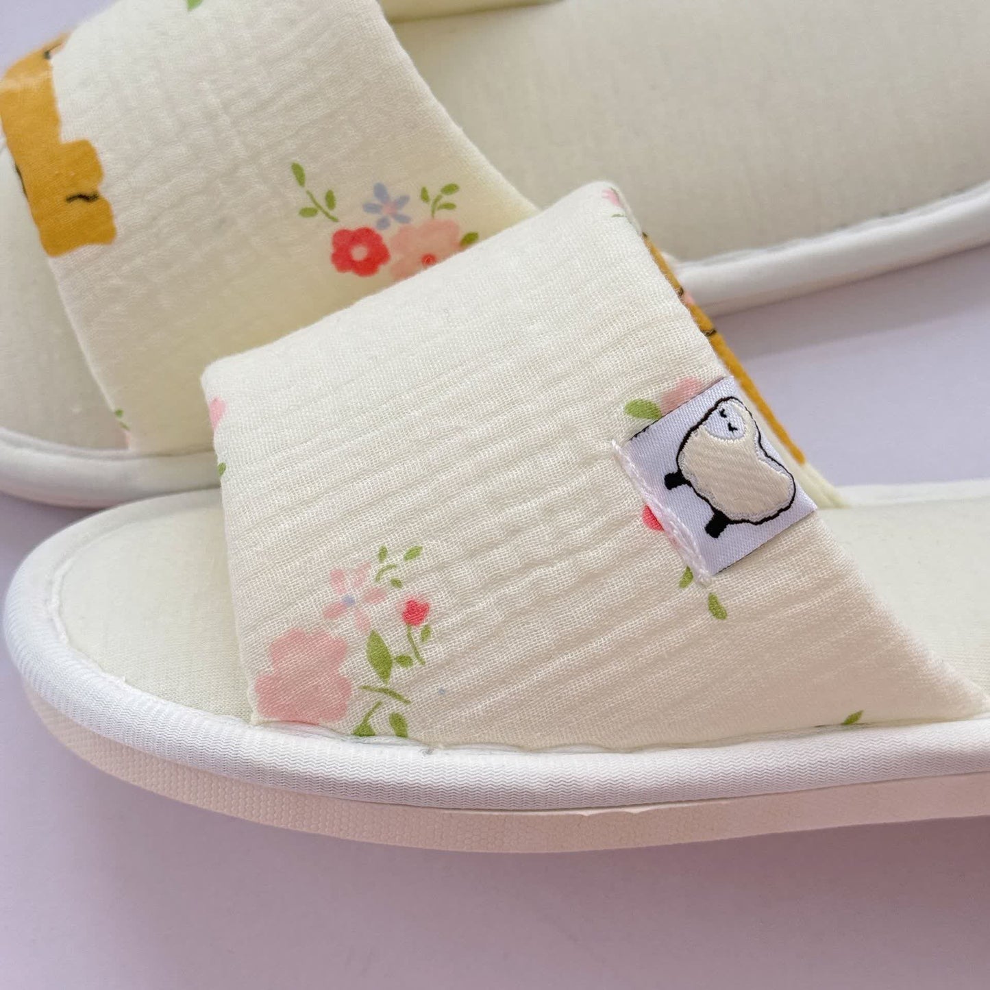 Elegant Floral Canvas Open-Toe Home Slippers