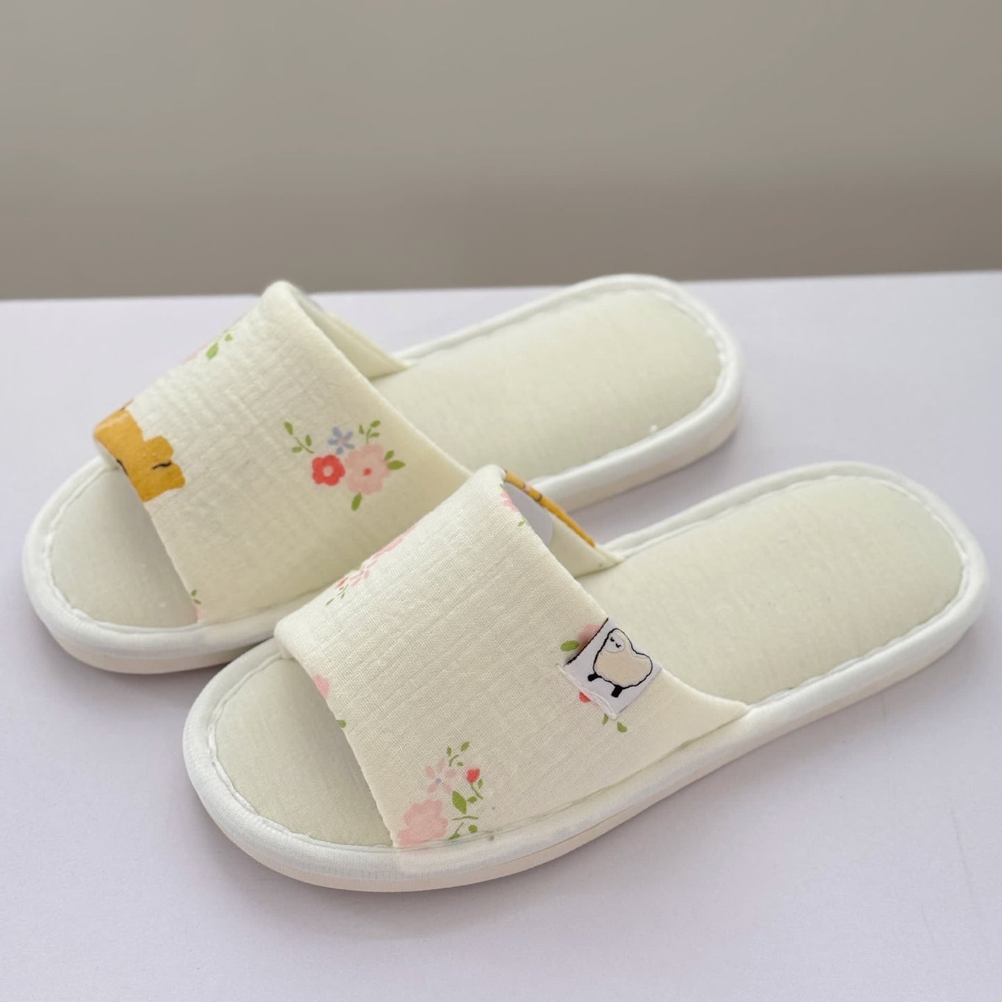 Elegant Floral Canvas Open-Toe Home Slippers
