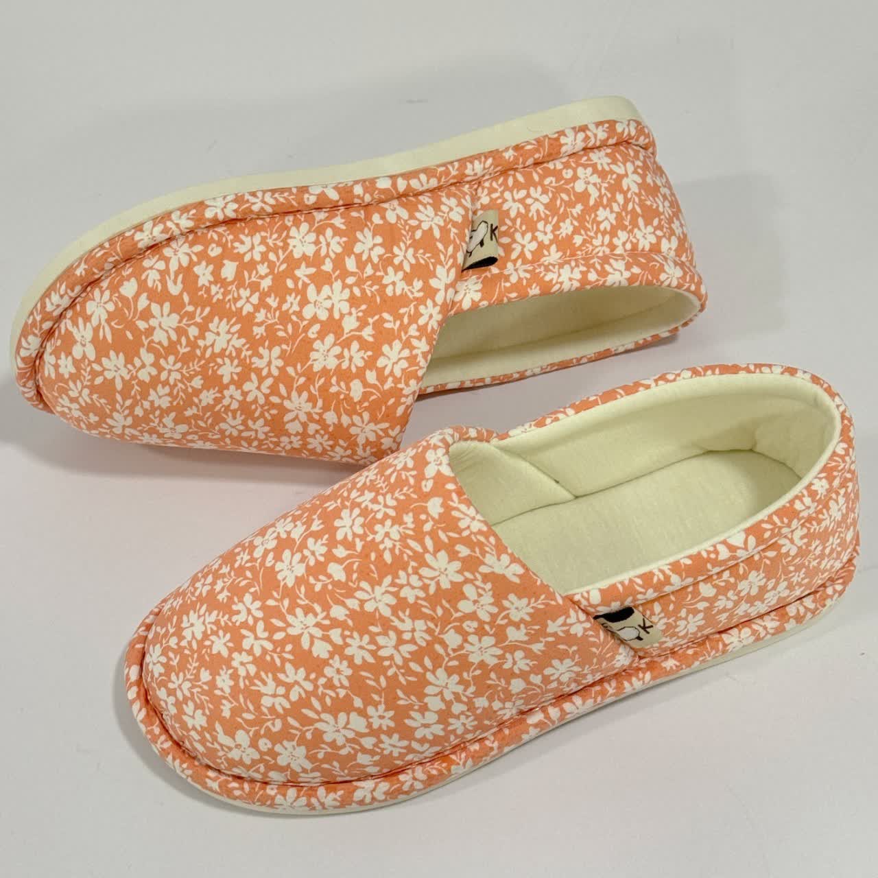 Rustic Floral Non-Slip Canvas Home Slippers
