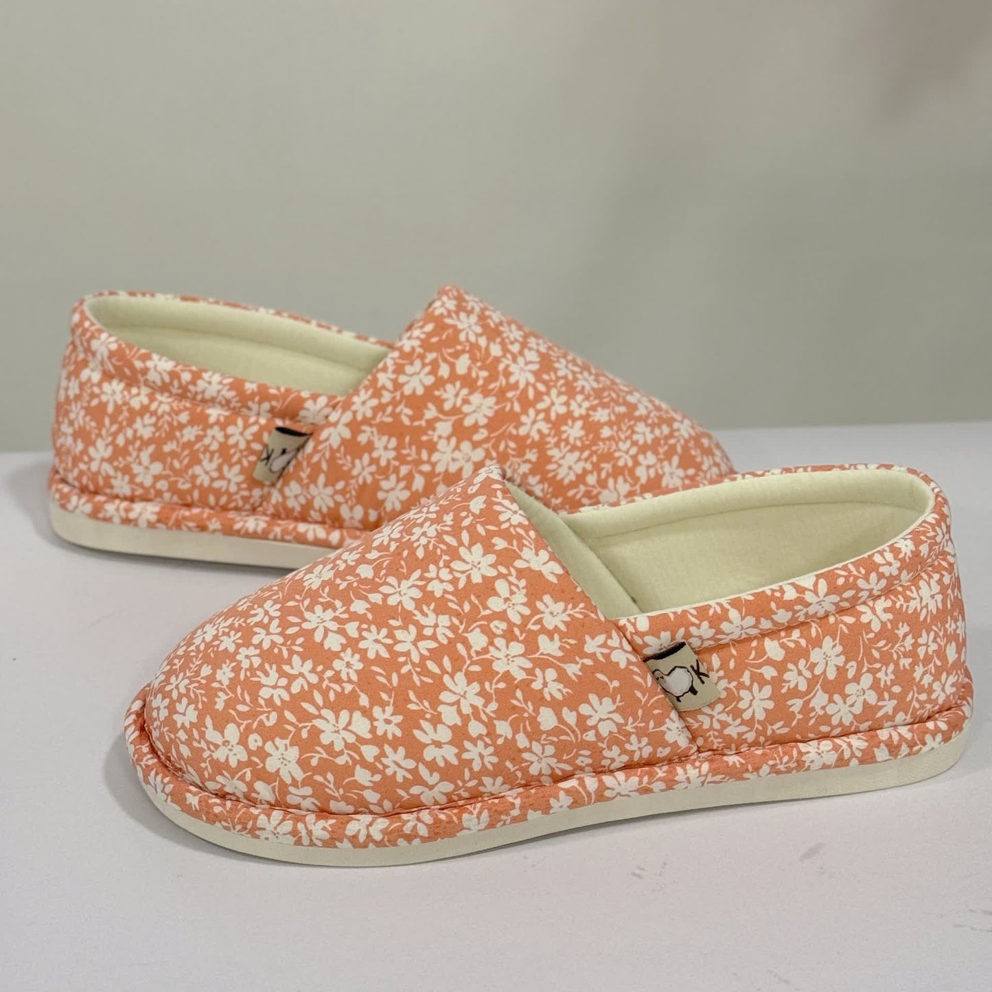 Rustic Floral Non-Slip Canvas Home Slippers