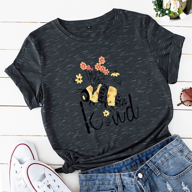 Plus Size Creative Bee Floral Print Short Sleeve T-Shirt
