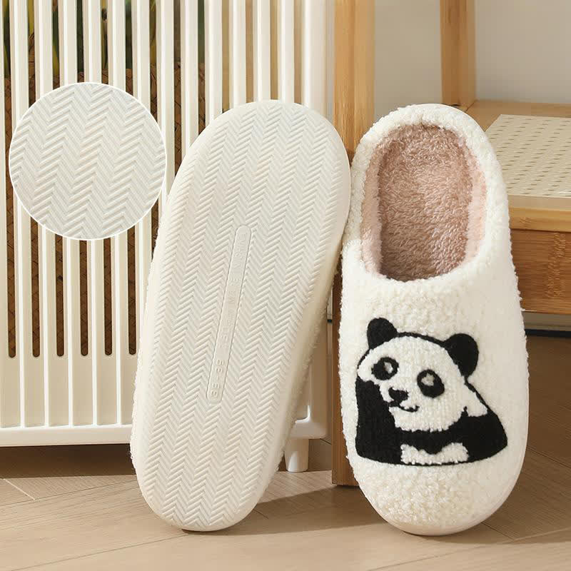 Plus Size Cartoon Panda Print Slippers
