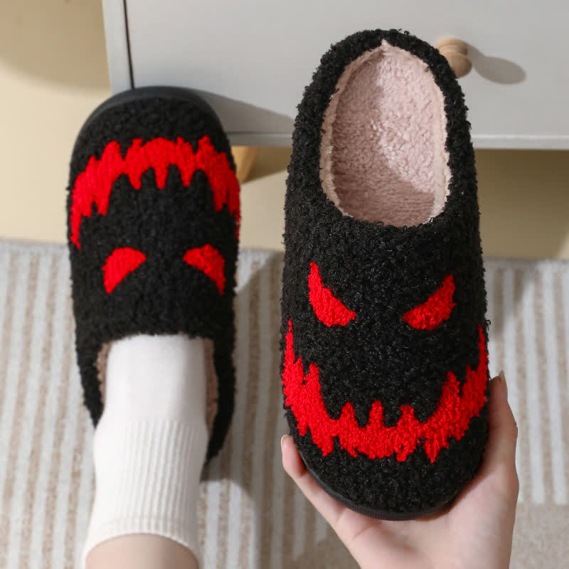 Plus Size Halloween Ghost Face Print Slippers