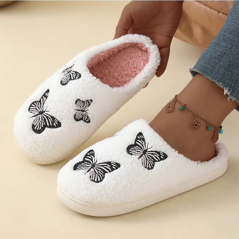 Plus Size Cute Butterfly Print Slippers