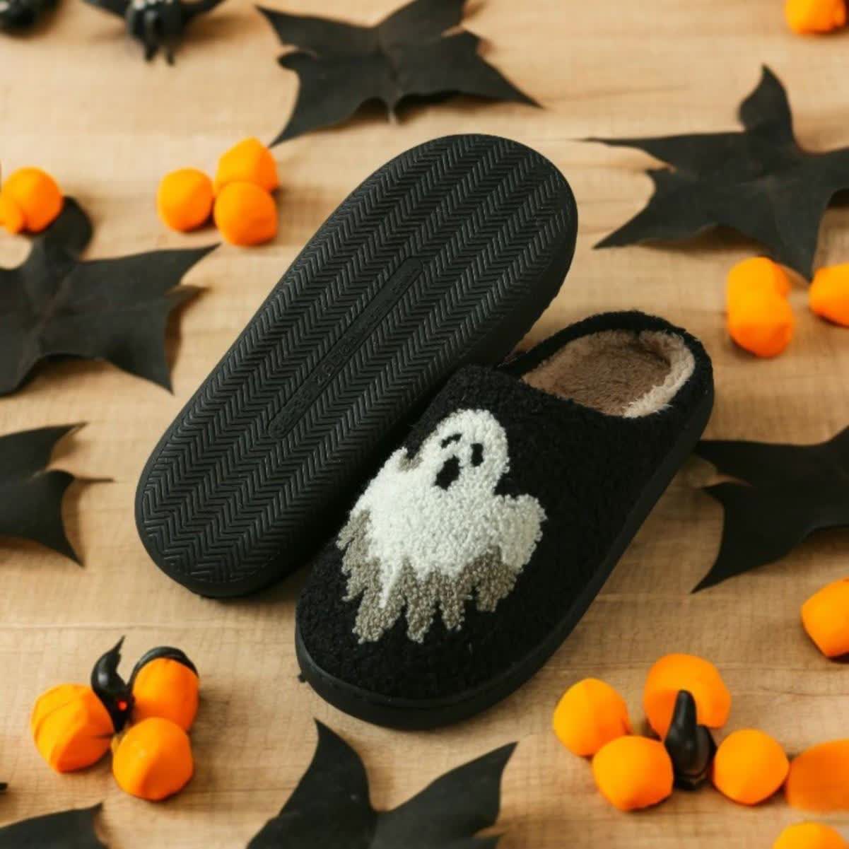 Plus Size Halloween Ghost Slippers - image 11