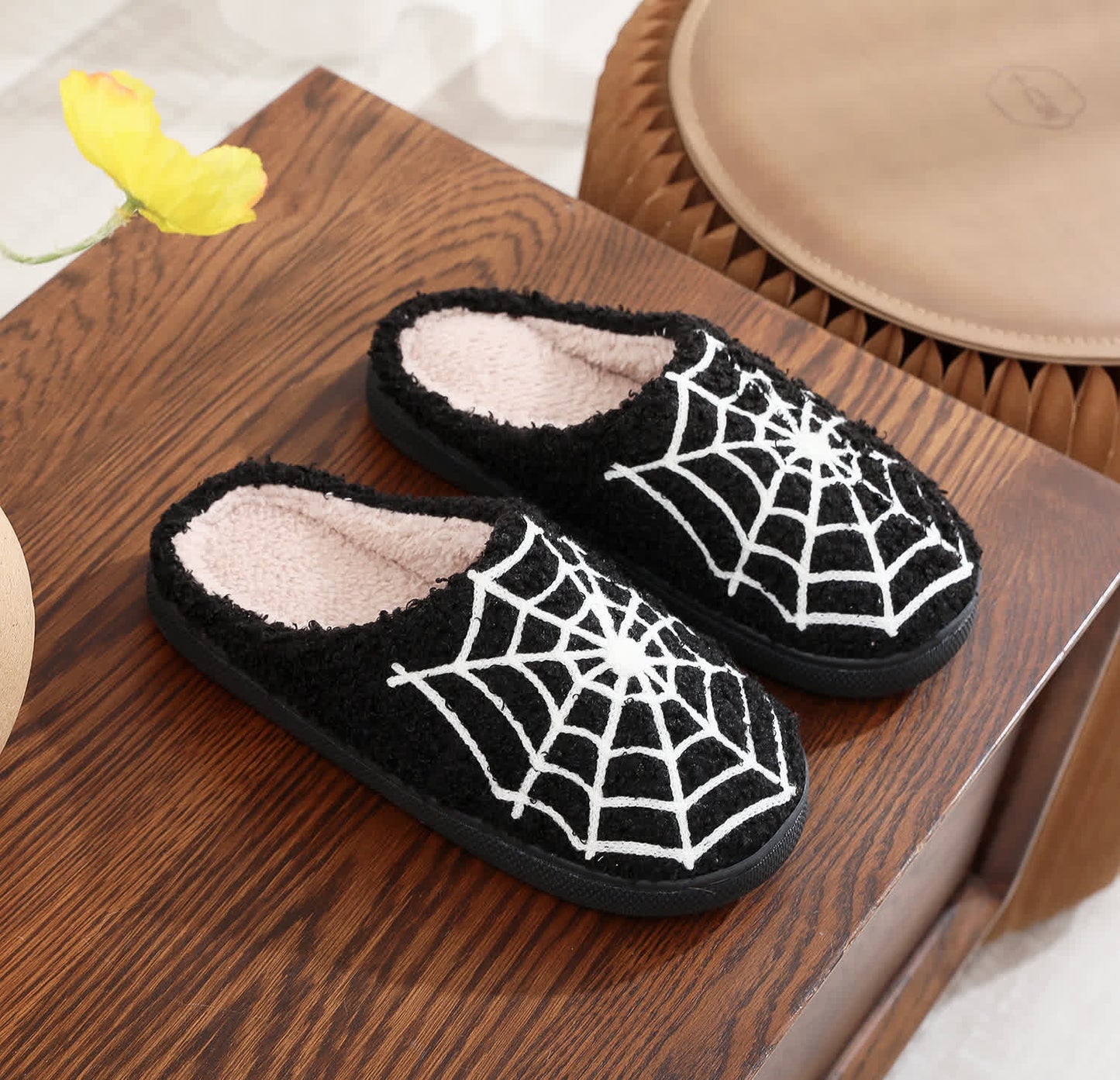Plus Size Halloween Spider Web Print Slippers - image 6