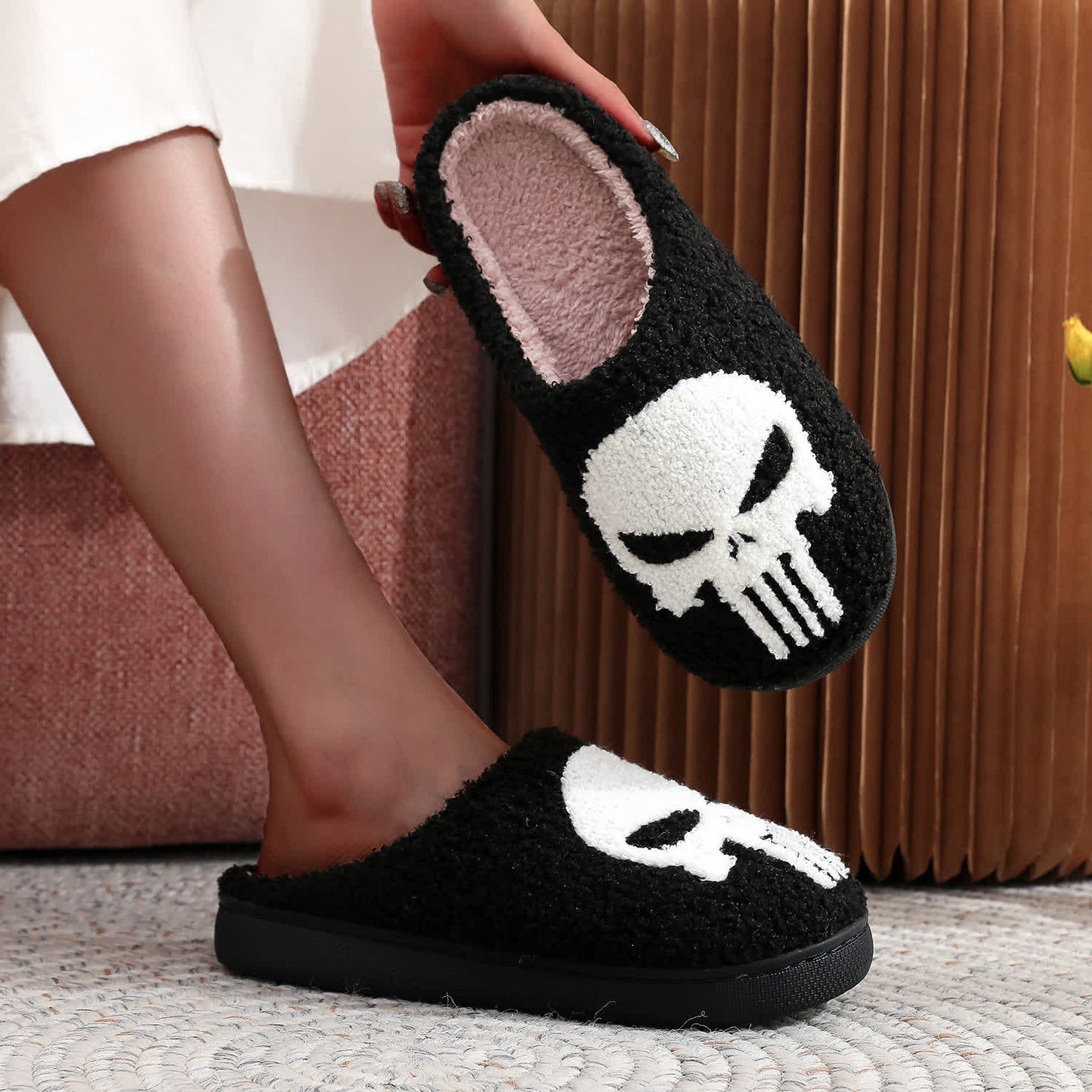 Plus Size Halloween Cartoon Skull Print Slippers - image 7