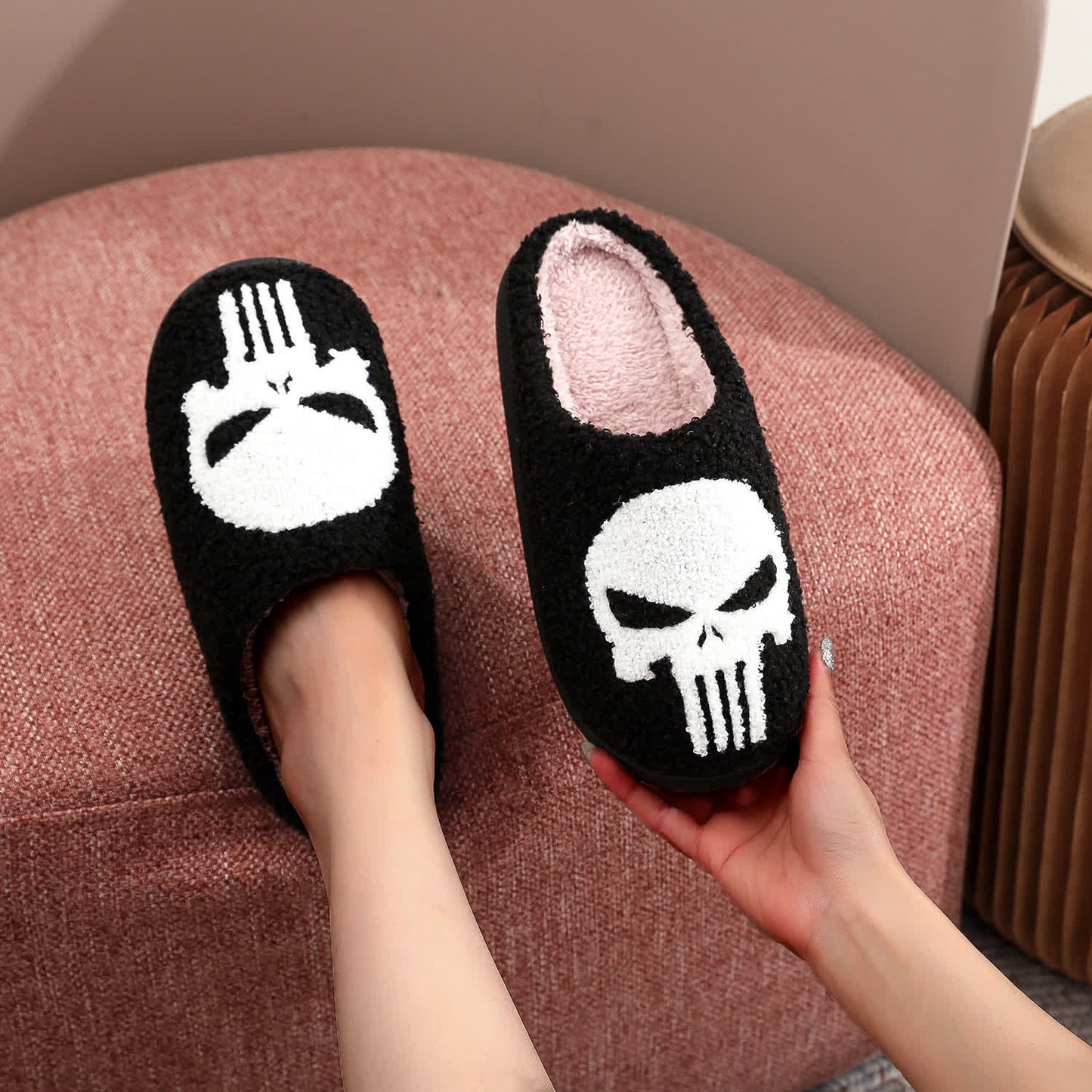 Plus Size Halloween Cartoon Skull Print Slippers - image 6