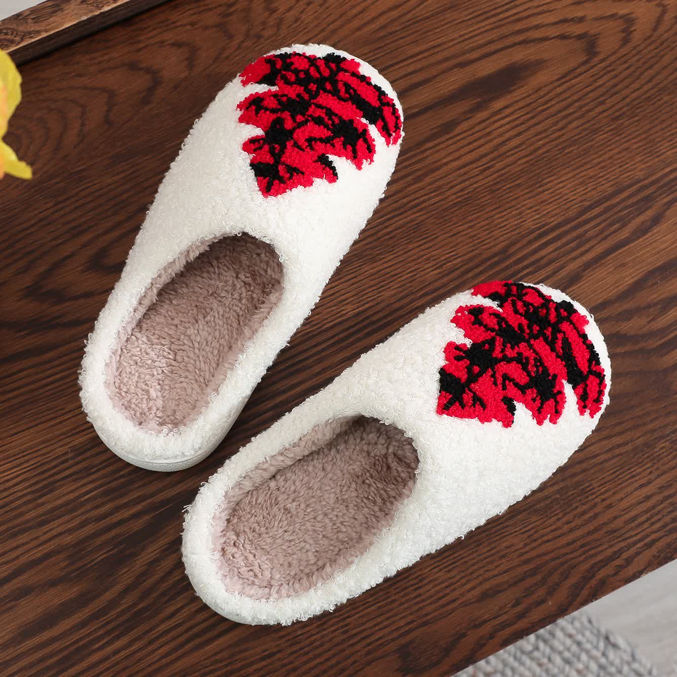 Plus Size Christmas Tree Print Slippers - image 7