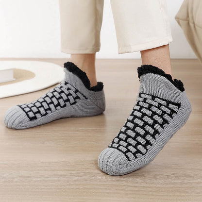 Plus Size Rectangular Grid Slipper Socks