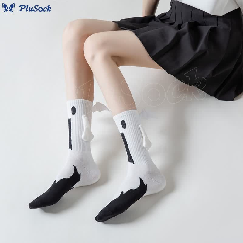 Plus Size Ghost Magnetic Attraction Quarter Socks(2 Pairs)