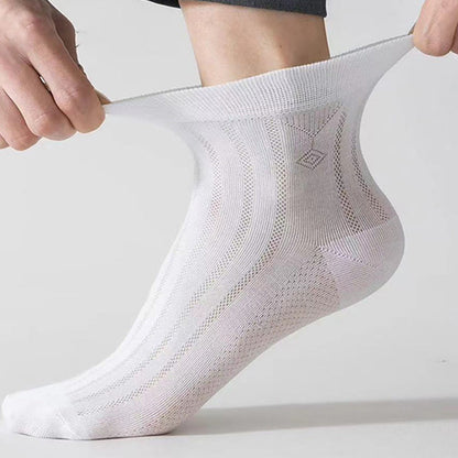 Plus Size Transparent Ice Silk Ankle Socks(4 Pairs)