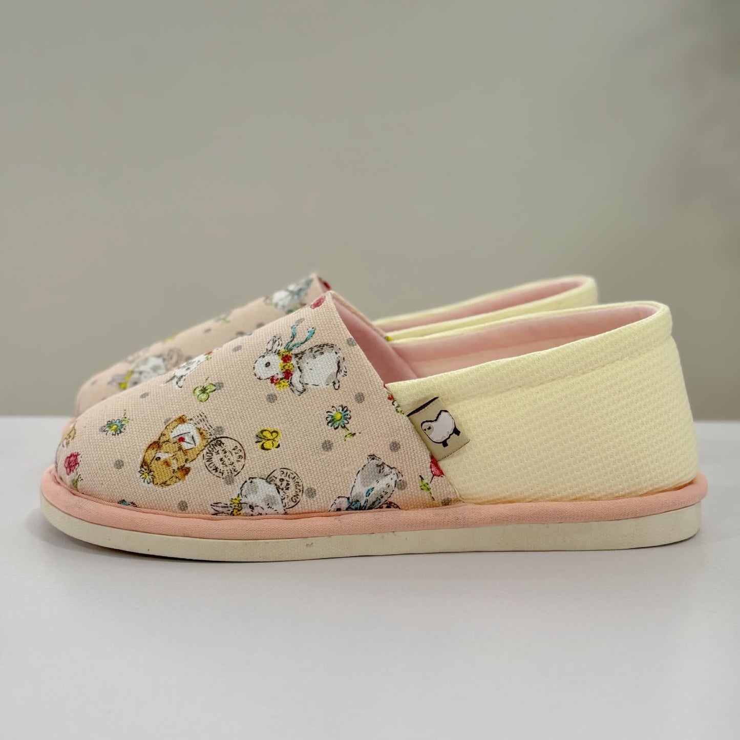 Rabbit Print Non-Slip Canvas Home Slippers