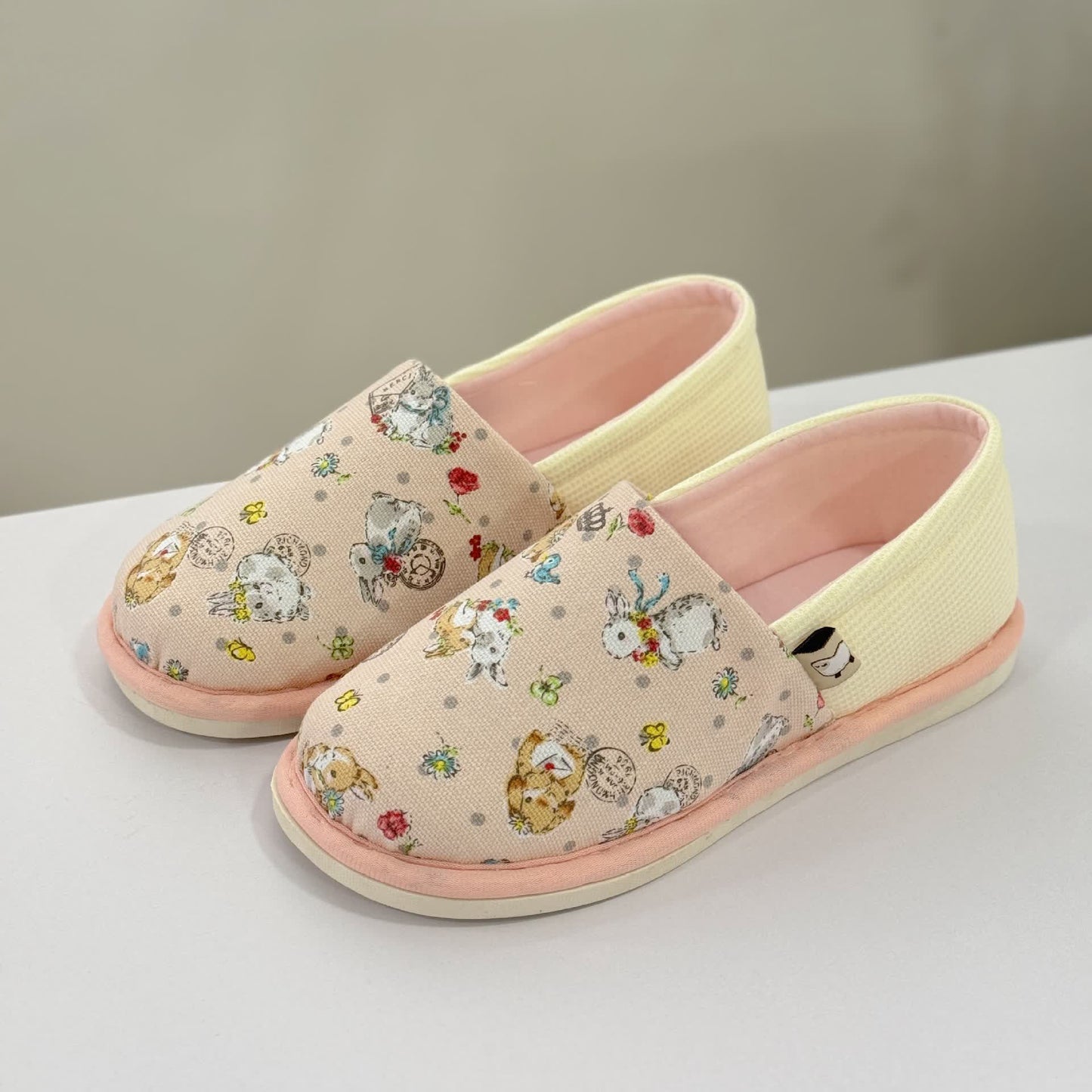 Rabbit Print Non-Slip Canvas Home Slippers