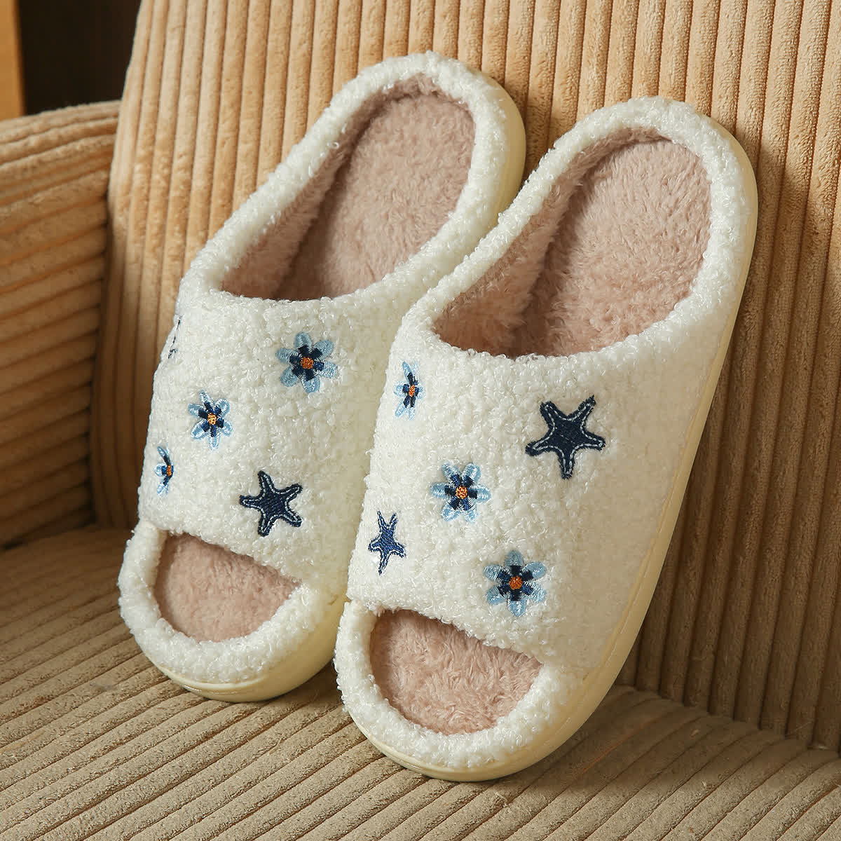 Plusock Plus Size Cute Cartoon Flower Star Slippers - image 4