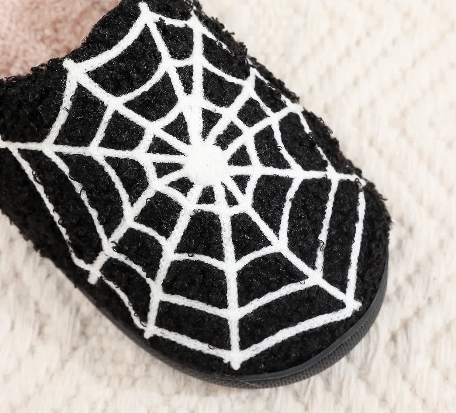 Plus Size Halloween Spider Web Print Slippers - image 11