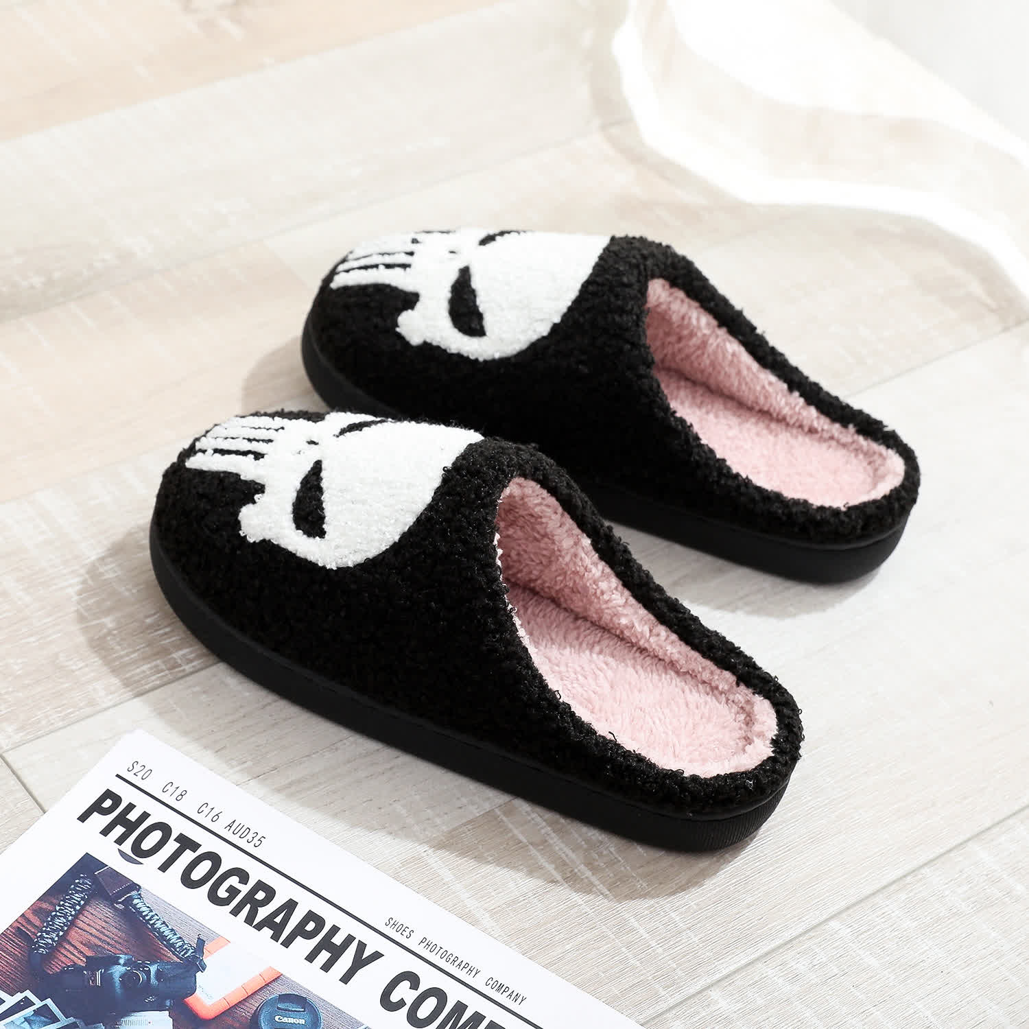 Plus Size Halloween Cartoon Skull Print Slippers - image 11