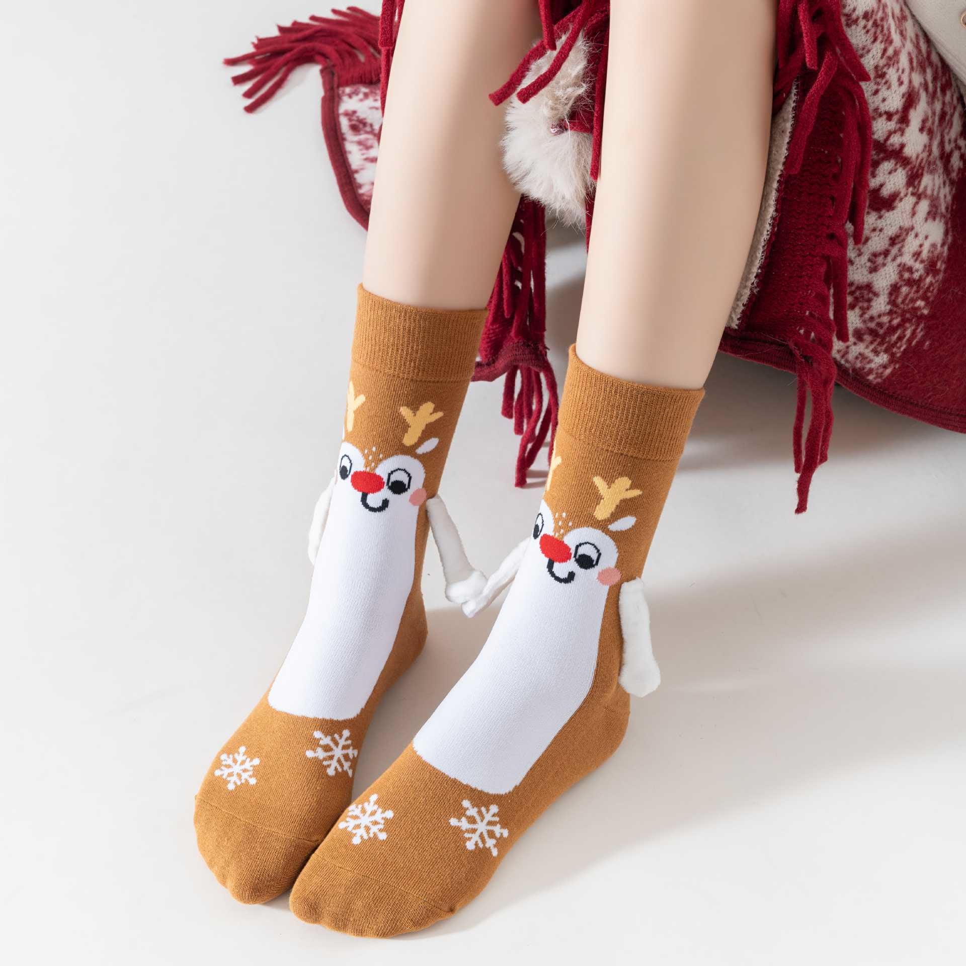 Plus Size Funny Hand In Hand Quarter Socks(3 Pairs) - image 8