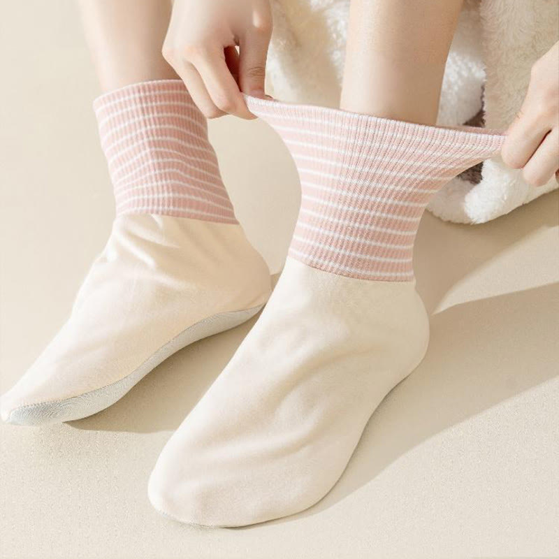 Plusock Mugwort Oil Sleep Socks - image 1