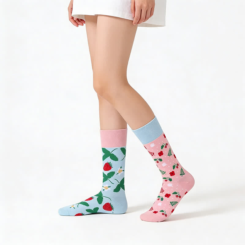 Plusock Strawberry Pattern Quarter Socks - image 0