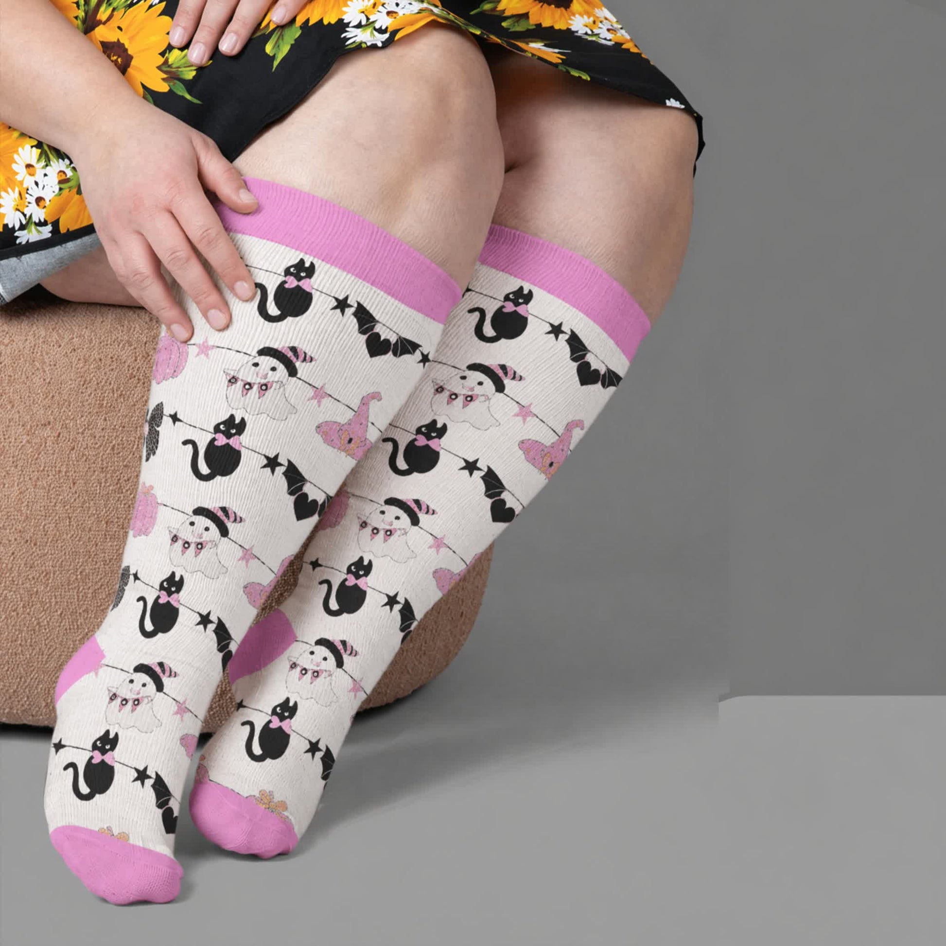 Plusock Plus Size Pumpkin Heart Compression Socks - Pink(1 Pair) - 4XL - image 3