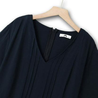 Plusock V Neck Pleated Midi Dress - image 4