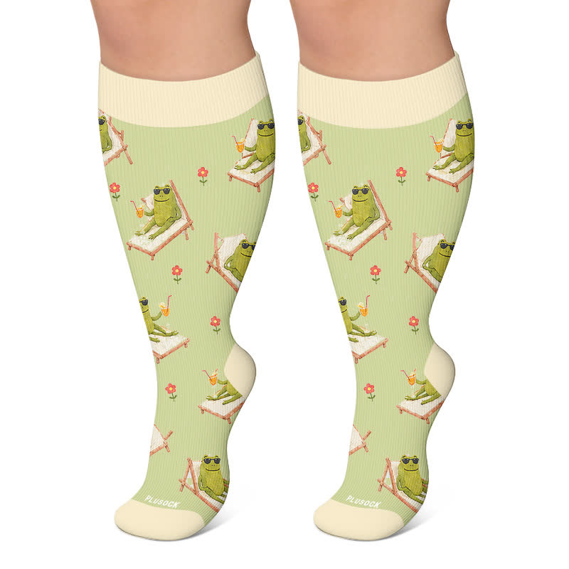 Plusock Plus Size Lazy Frog Cat Compression Socks - Light Green - 4XL - image 5