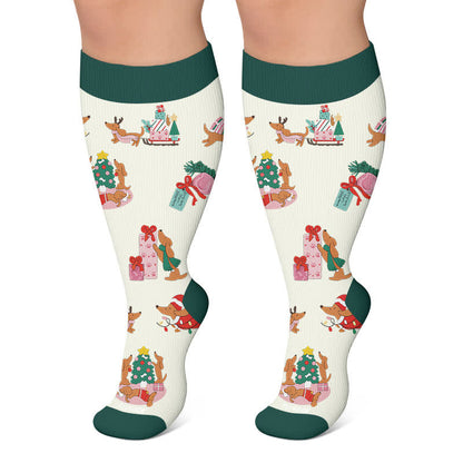 Plusock Plus Size Christmas Reindeer Dachshund Dog Compression Socks - Dark Green - 4XL - image 6