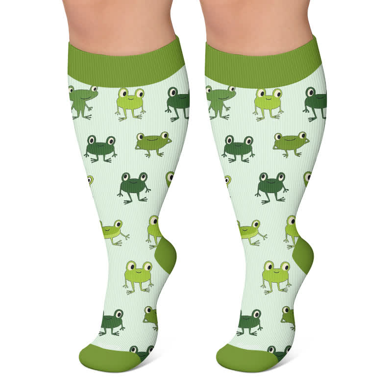 Plusock Plus Size Playful Snowmen Frogs Compression Socks - Green - 4XL - image 6