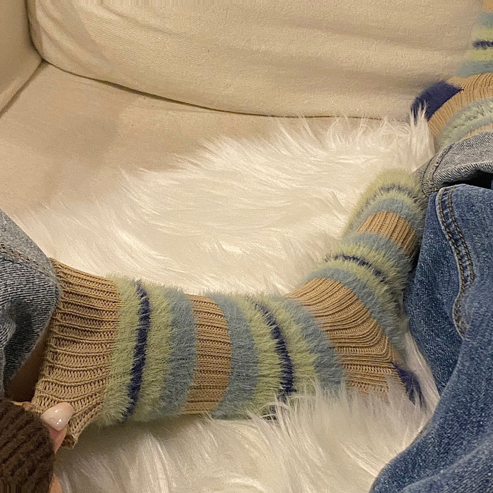 Plusock Color Block Furry Crew Socks(6 Pairs) - image 3