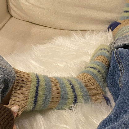 Plusock Color Block Furry Crew Socks(6 Pairs) - image 3