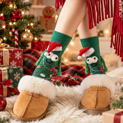 Plusock Christmas Tree Knit Hand Holding Quarter Socks - image 1