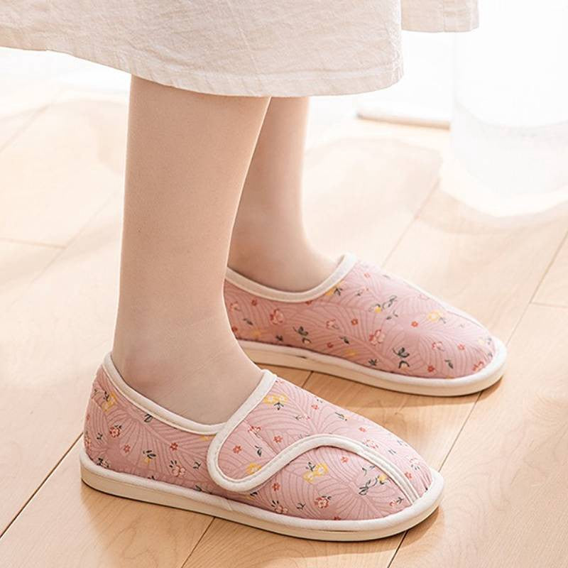Plusock Adjustable Garden Quilted Fluffy Shoes - image 1